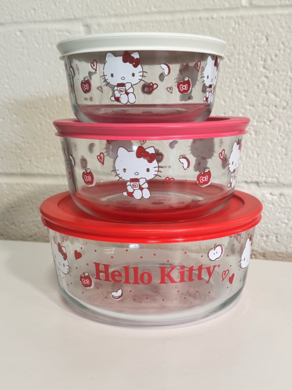 Hello Kitty Pink & Red Glass Storage Bowl Set of 3 w lids